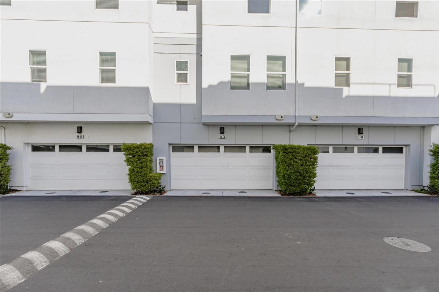 1653 Centre Pointe DR