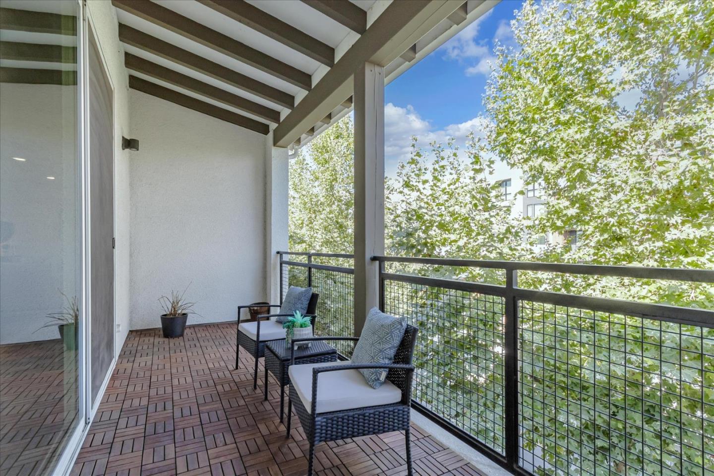 1653 Centre Pointe DR