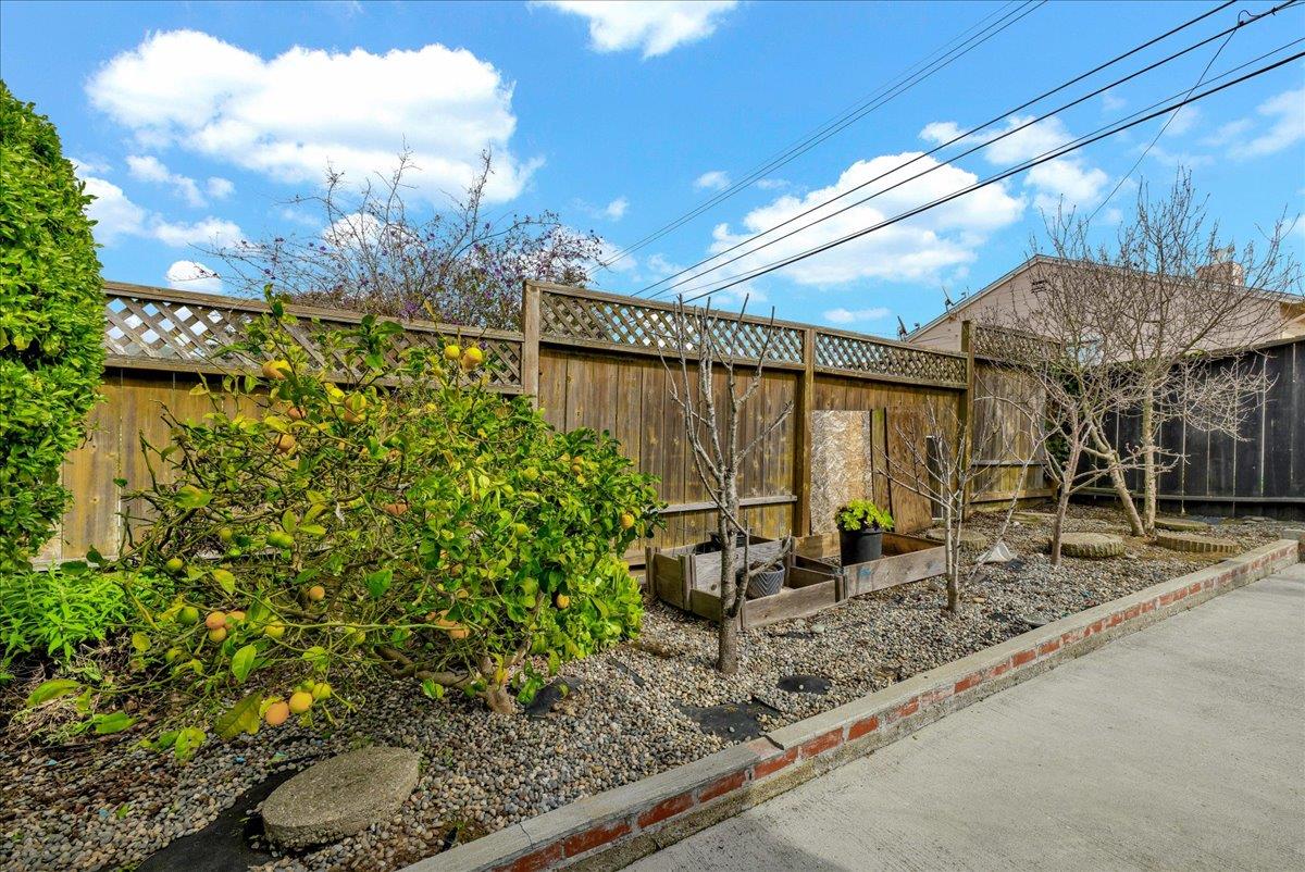 710 Southwood DR