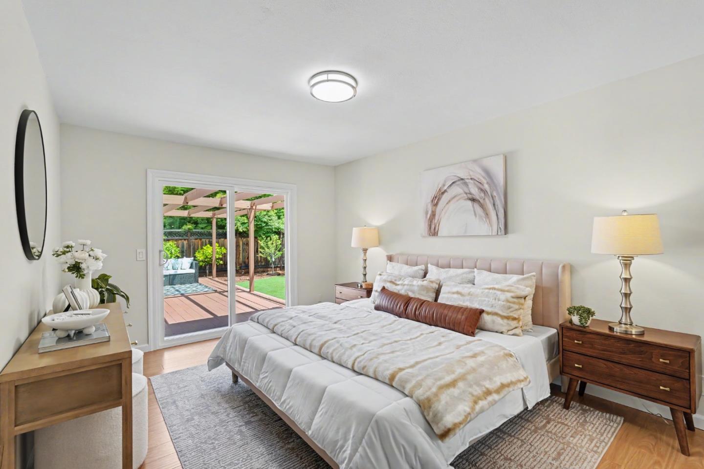 850 Roble DR