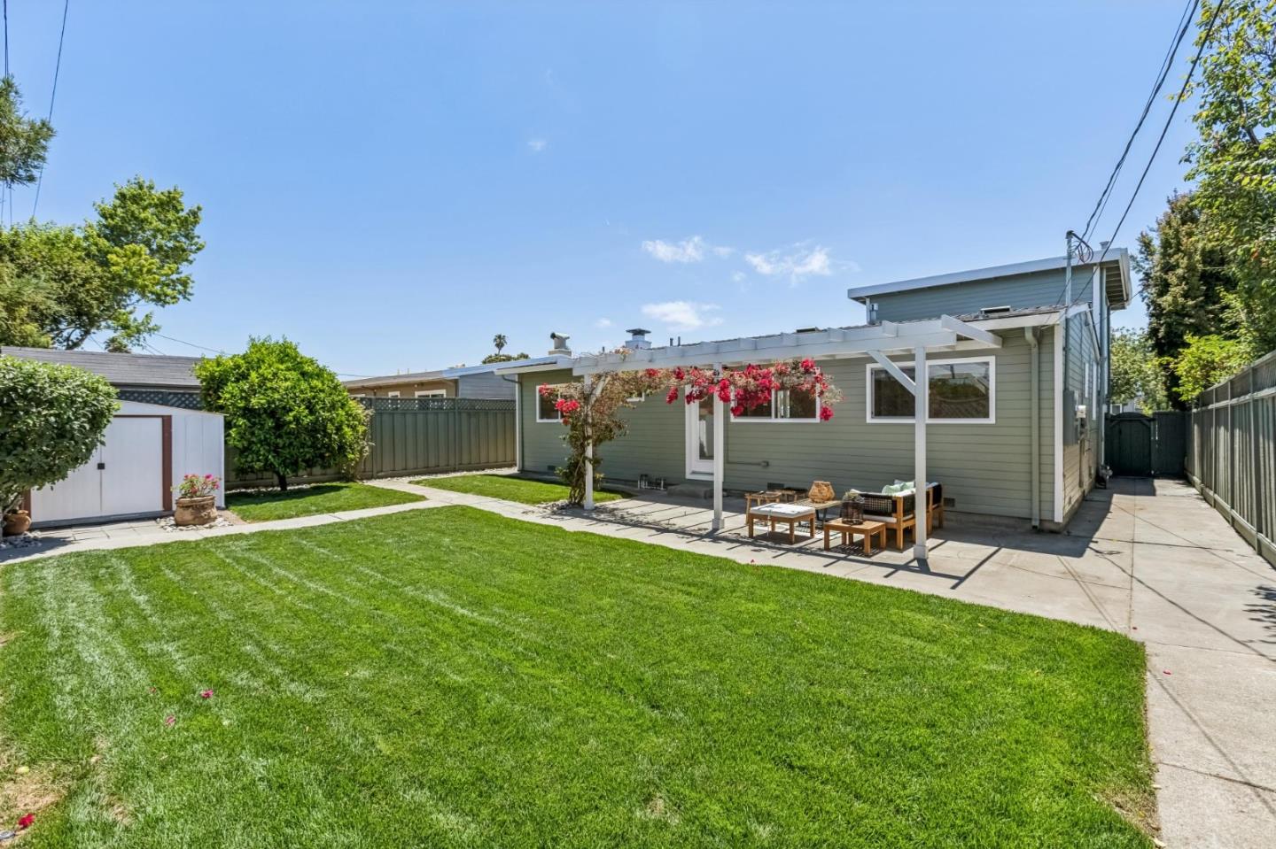1743 Maxine Avenue