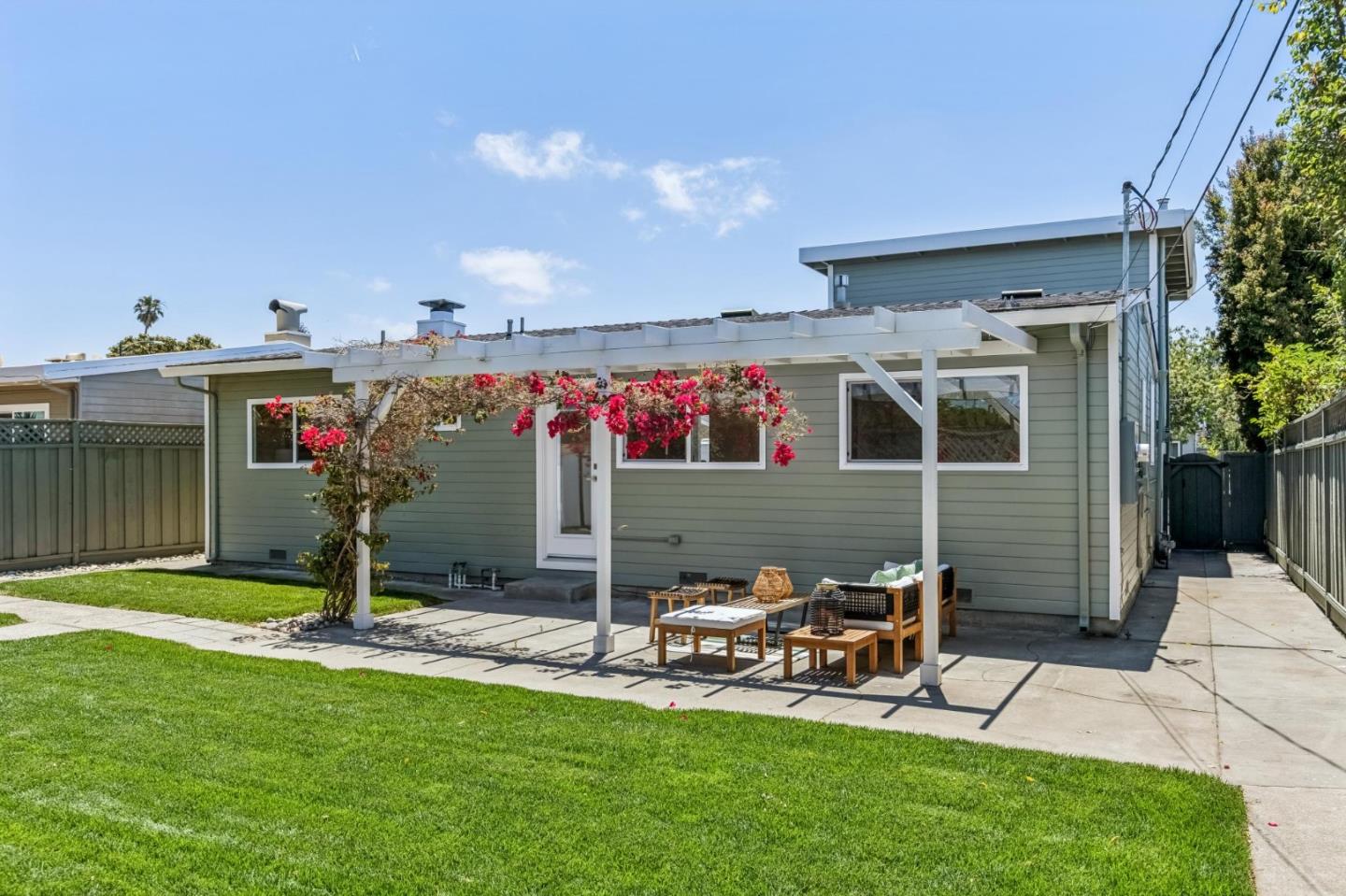 1743 Maxine Avenue