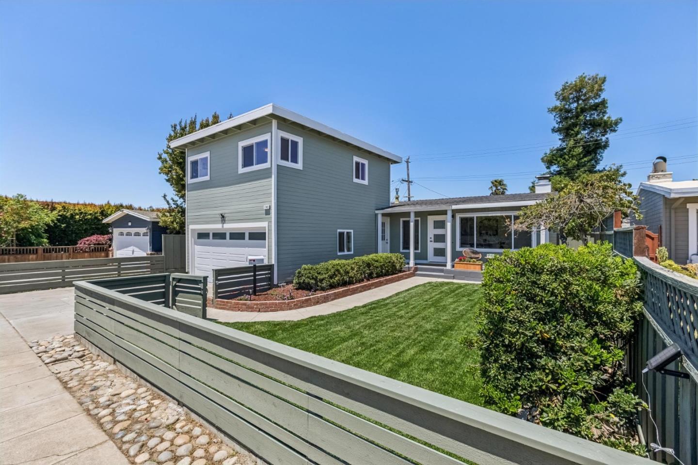 1743 Maxine Avenue