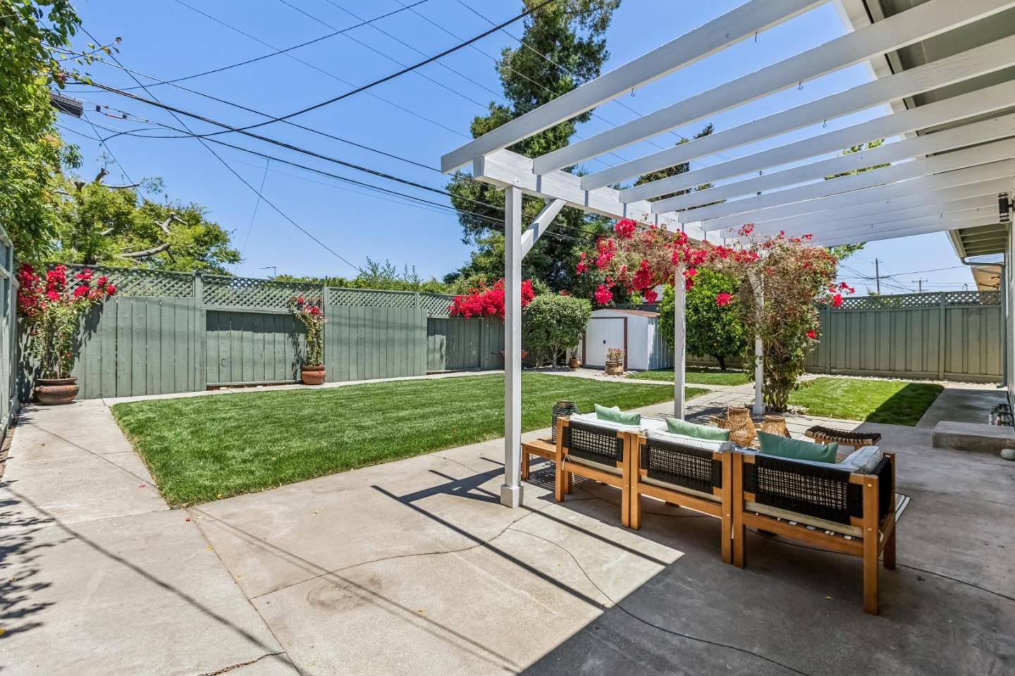 1743 Maxine Avenue