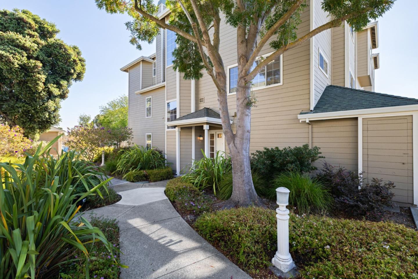308 Treasure Island DR