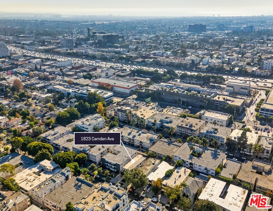 1823 Camden Avenue