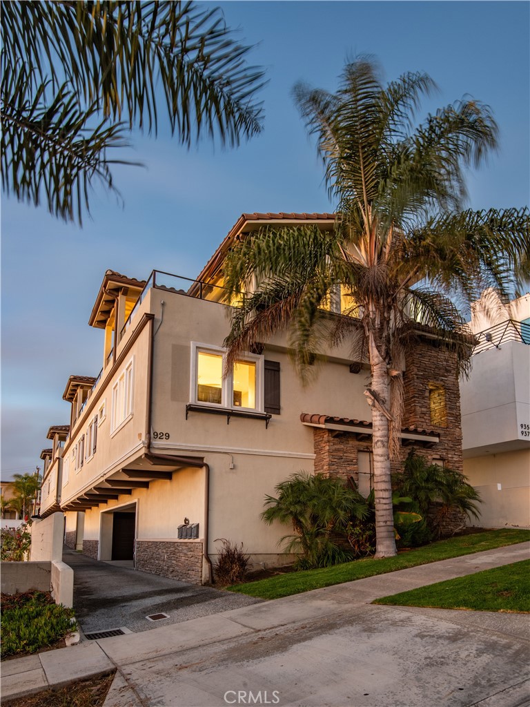 929 1st Street Unit: A