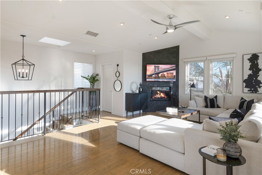 929 1st Street Unit: A