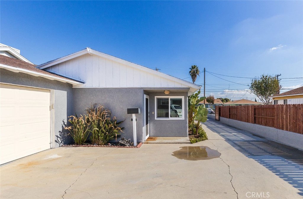 15217 Eastwood Avenue