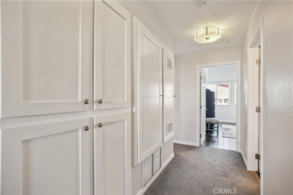 425 N Elena Avenue 2