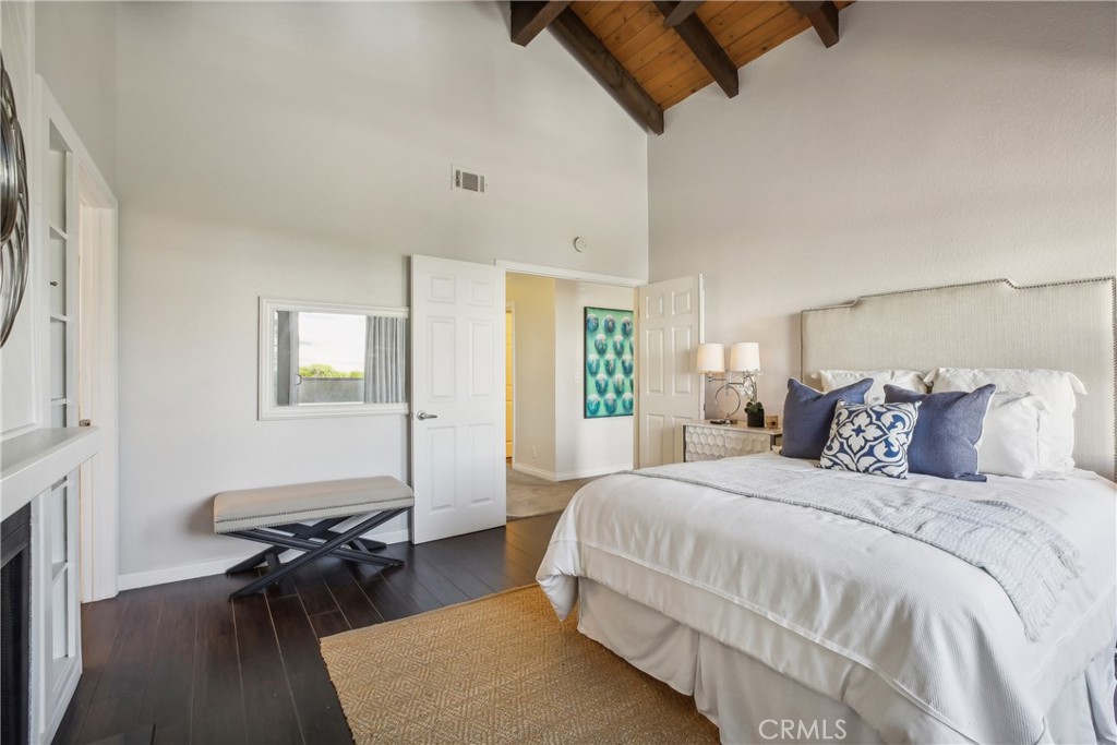 425 N Elena Avenue 2