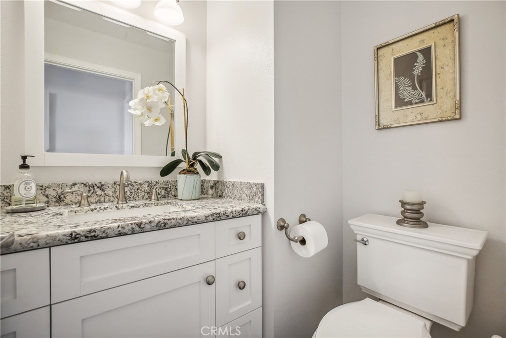 425 N Elena Avenue 2