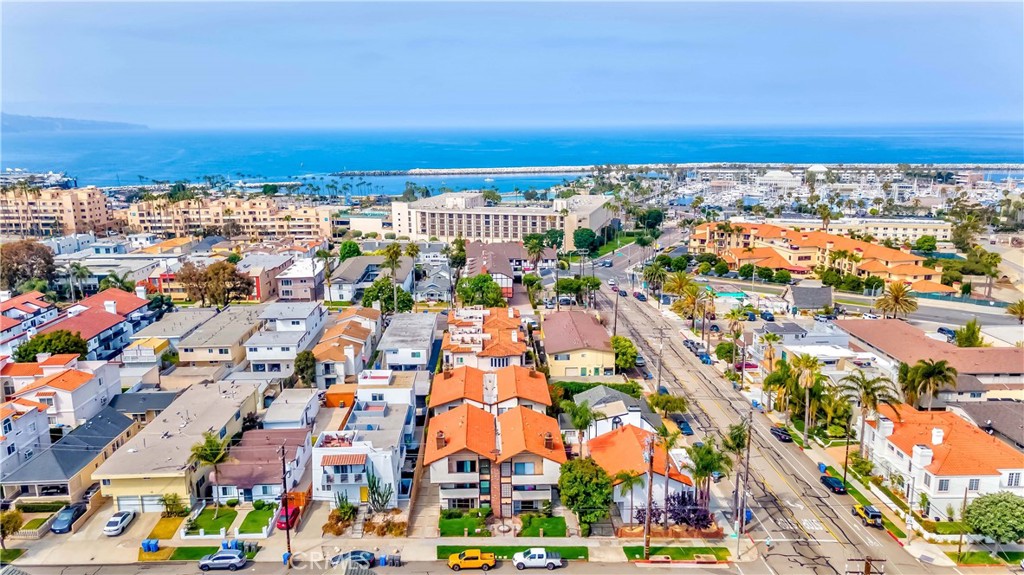 425 N Elena Avenue 2