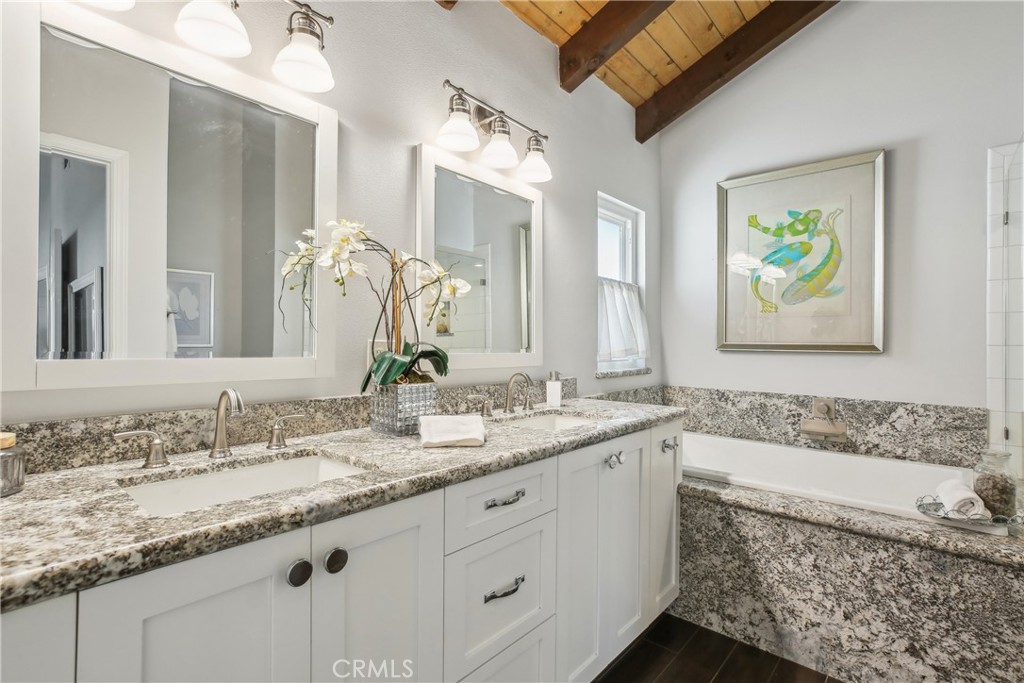 425 N Elena Avenue 2