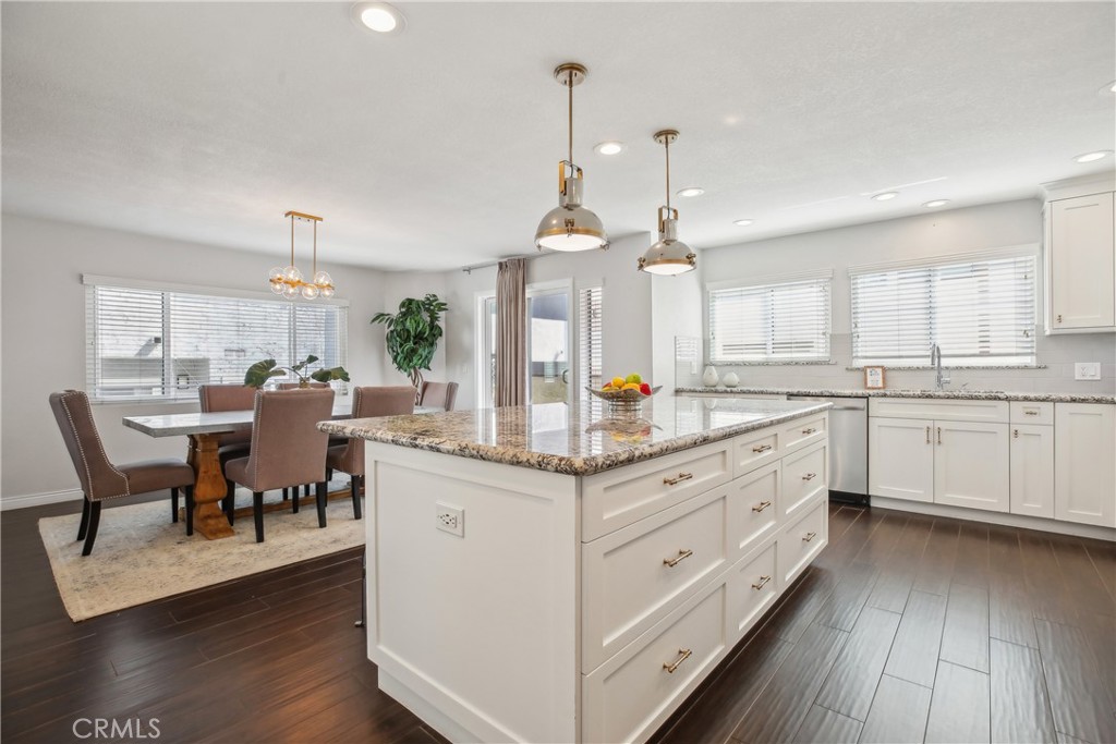 425 N Elena Avenue 2