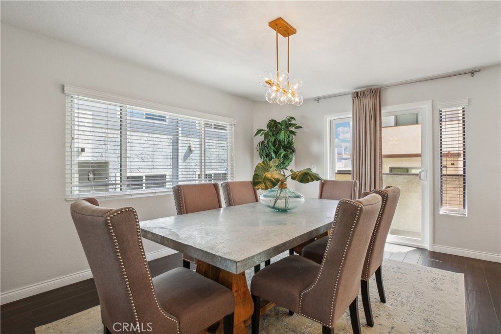 425 N Elena Avenue 2