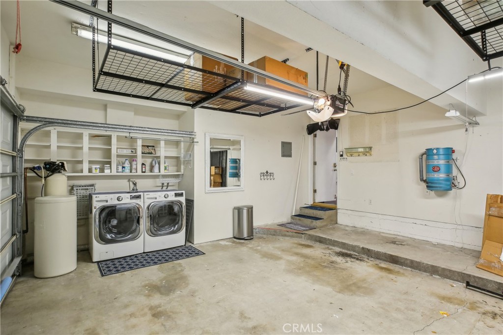 425 N Elena Avenue 2