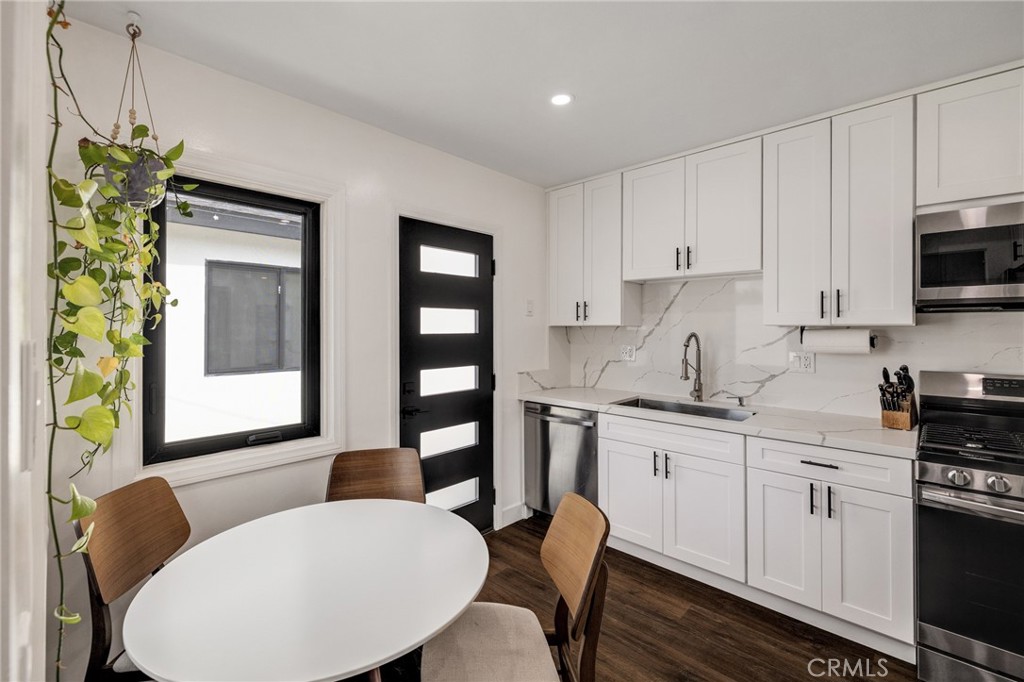 6037 Candlewood Street