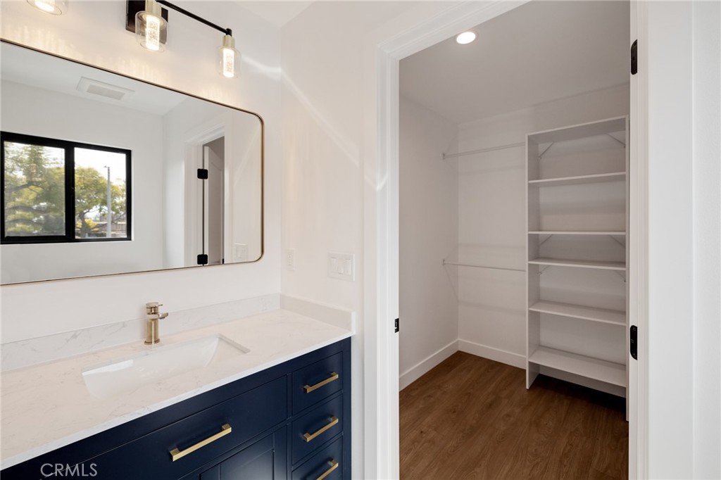 6037 Candlewood Street