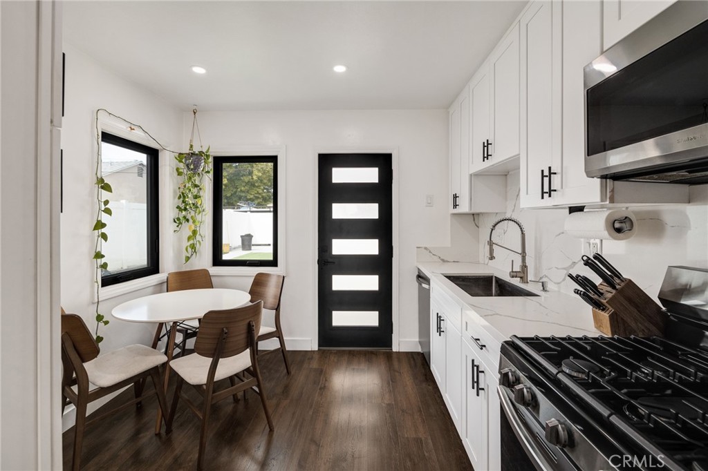 6037 Candlewood Street