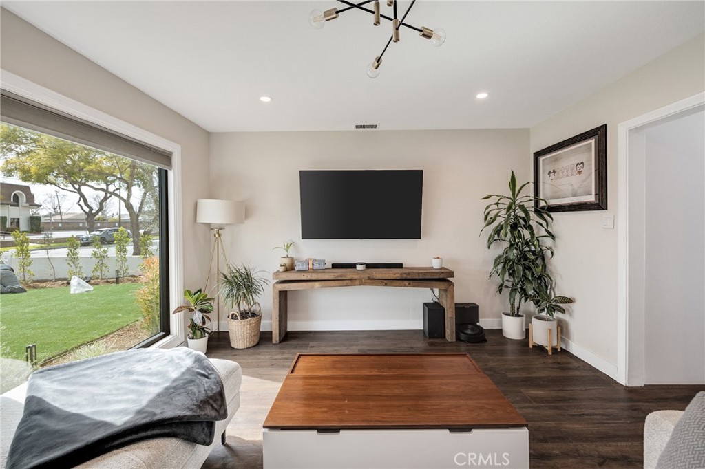 6037 Candlewood Street