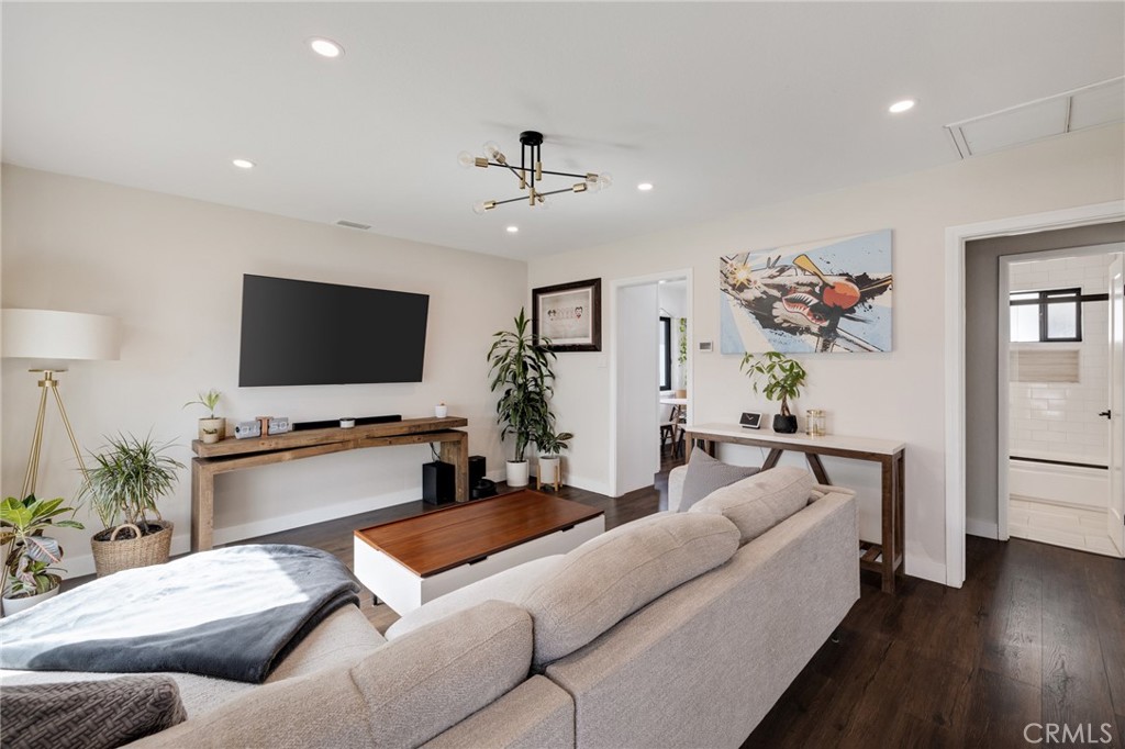 6037 Candlewood Street