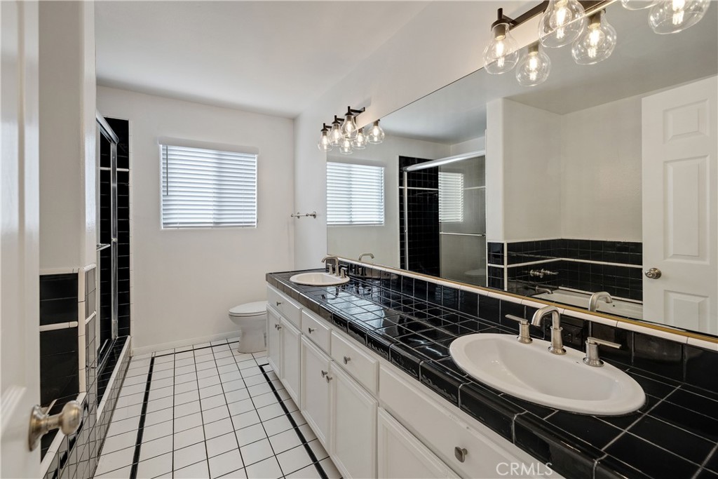 1917 Warfield Avenue A