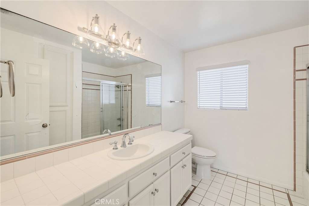 1917 Warfield Avenue A