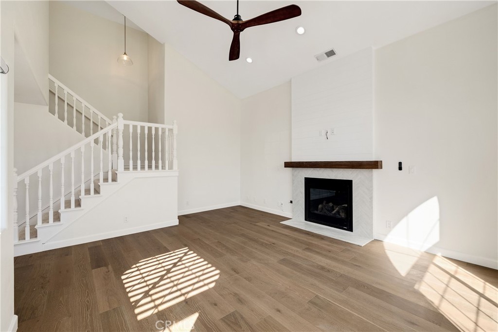 1917 Warfield Avenue A