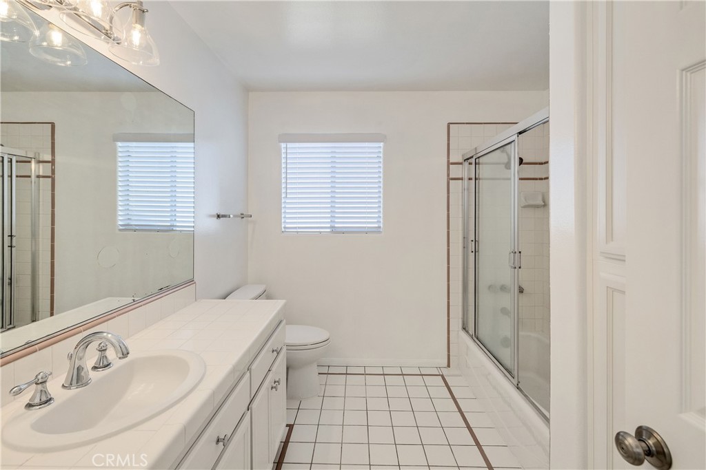 1917 Warfield Avenue A