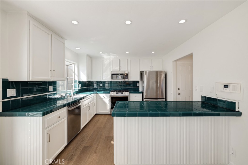 1917 Warfield Avenue A