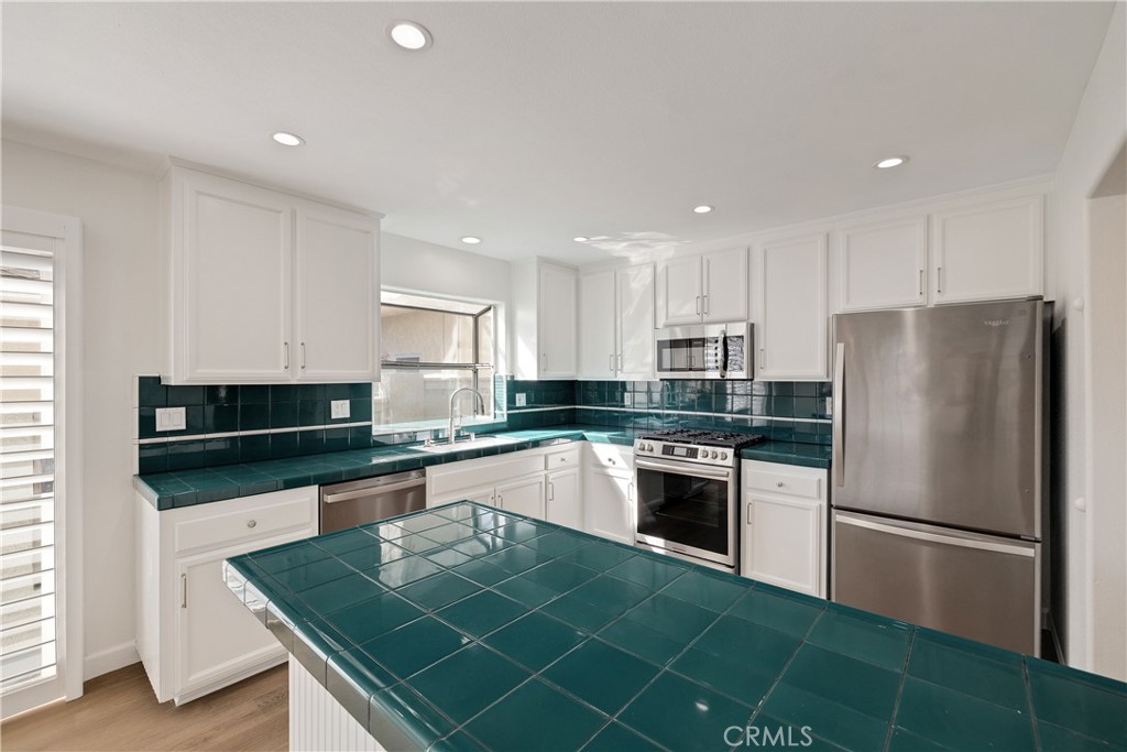 1917 Warfield Avenue A