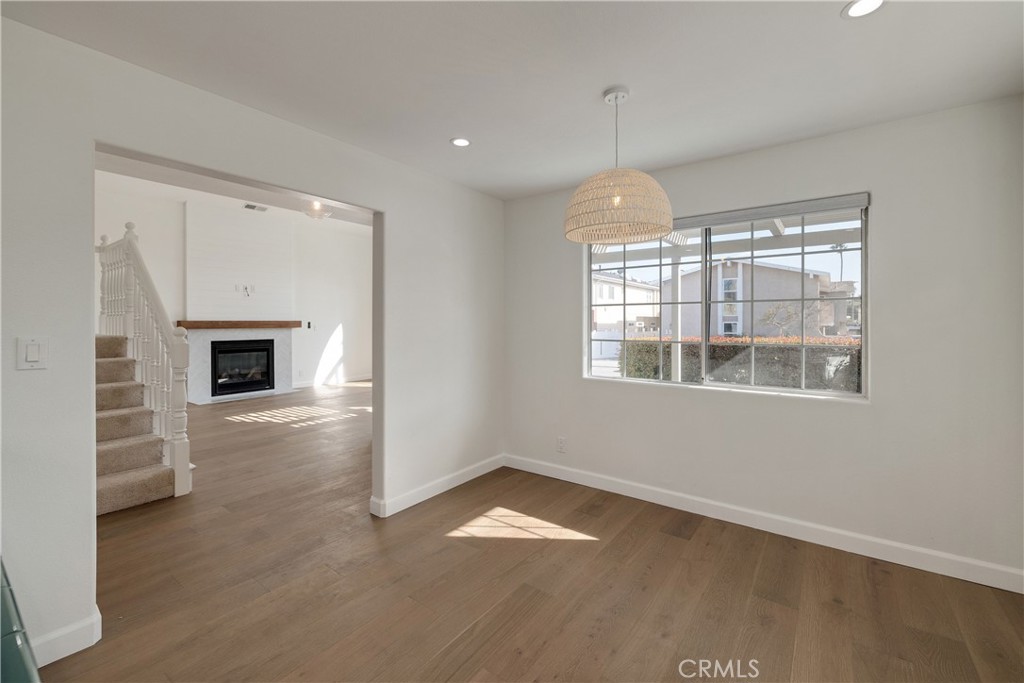 1917 Warfield Avenue A