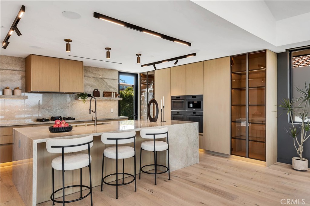 412 S Francisca Avenue