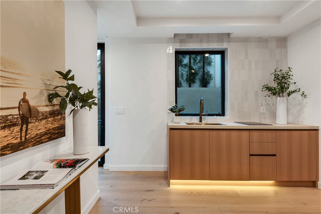 412 S Francisca Avenue