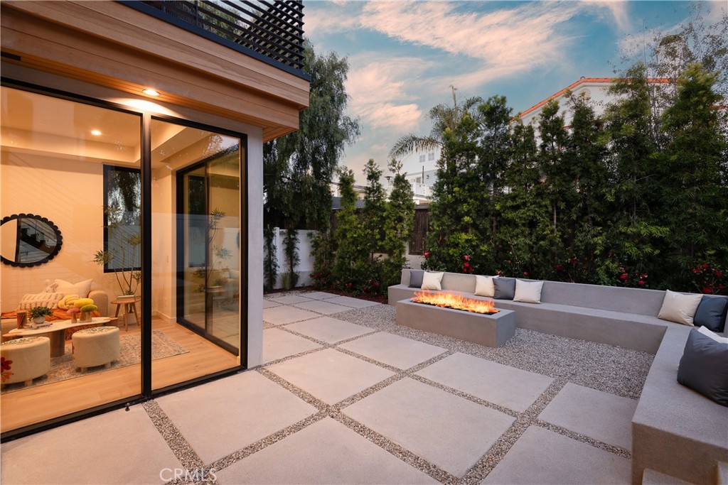 412 S Francisca Avenue