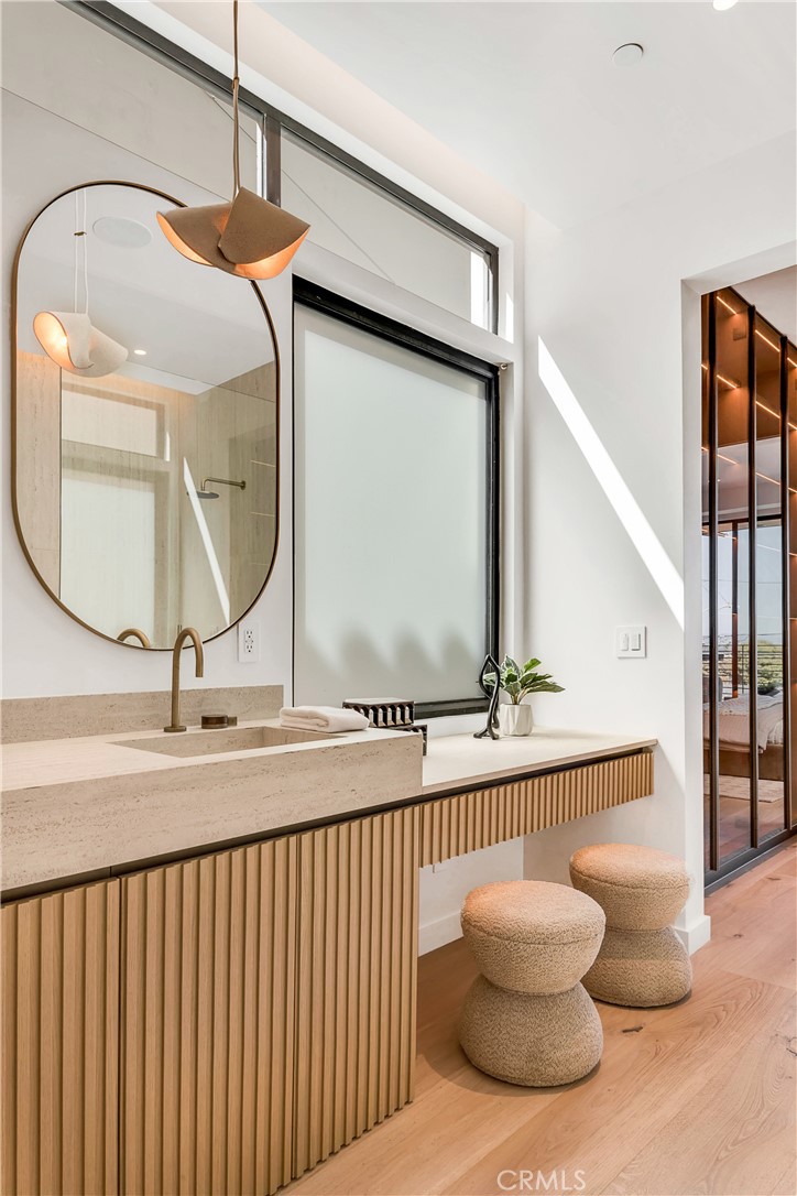 412 S Francisca Avenue