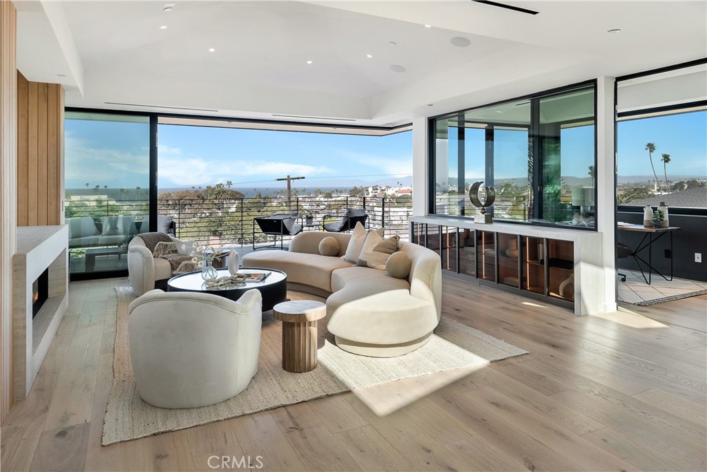 412 S Francisca Avenue