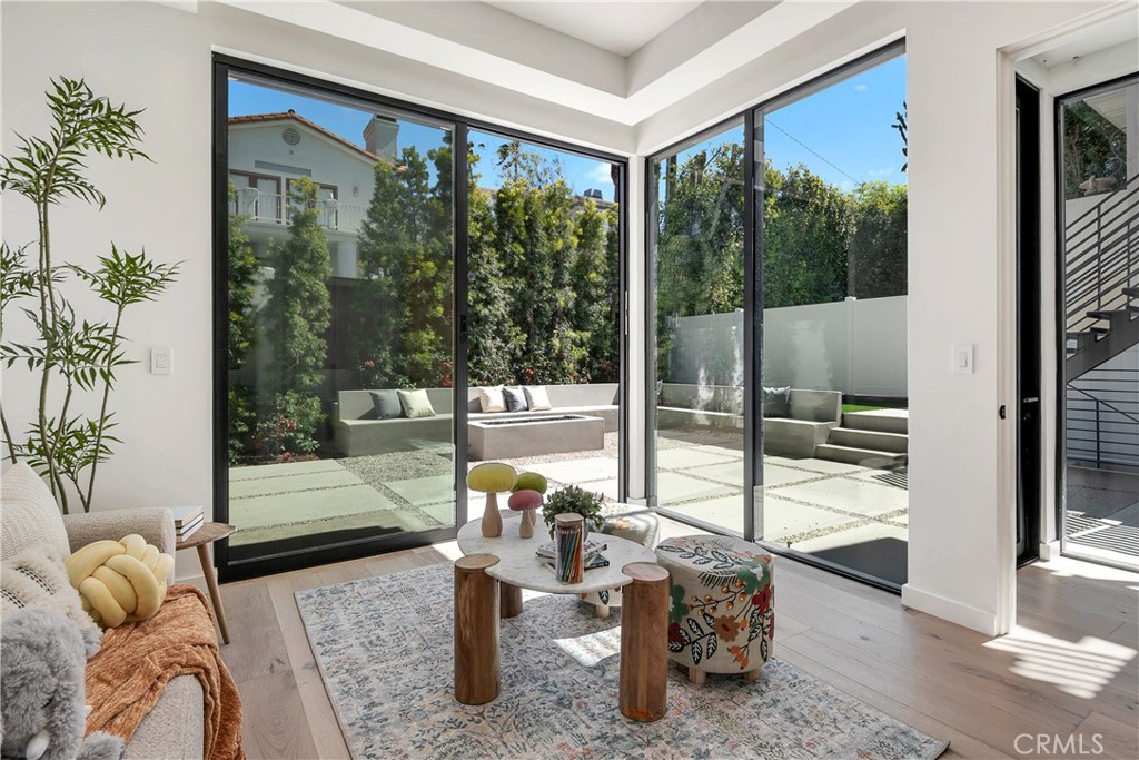 412 S Francisca Avenue