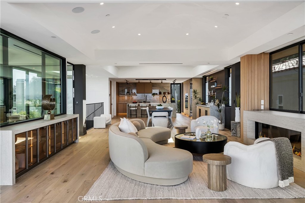 412 S Francisca Avenue