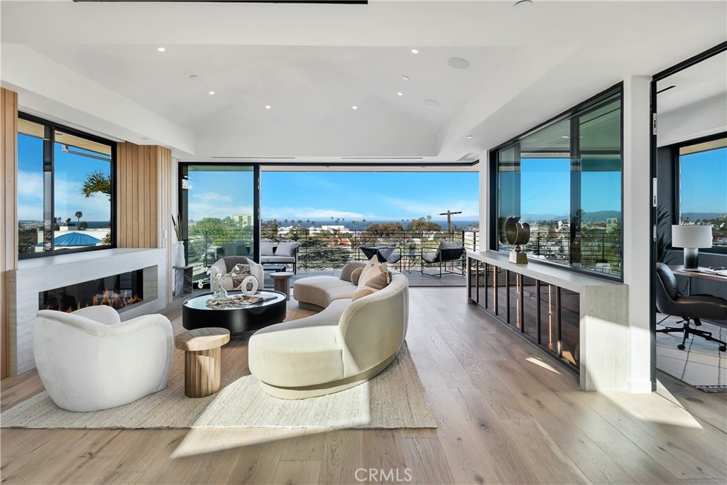 412 S Francisca Avenue