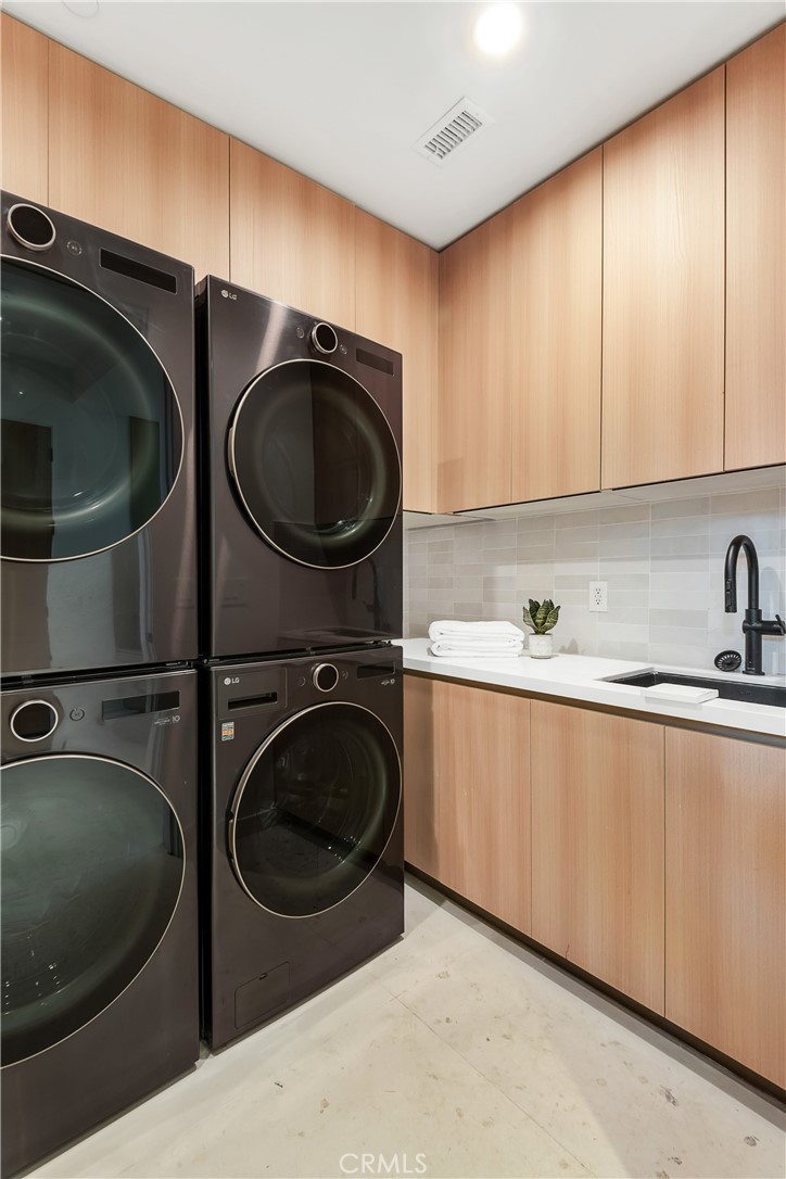 412 S Francisca Avenue