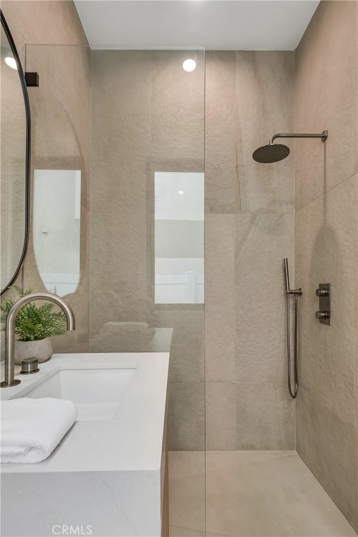 412 S Francisca Avenue