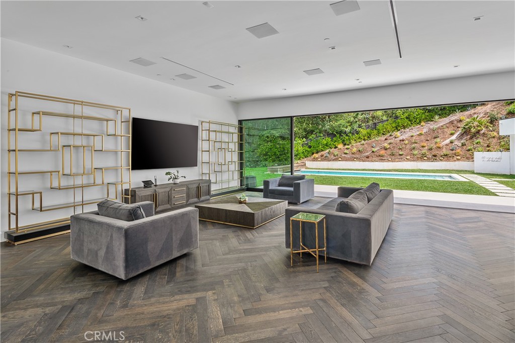 9924 Liebe Drive