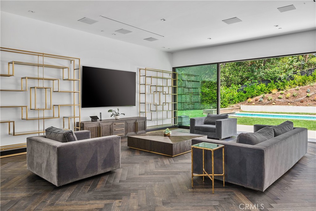 9924 Liebe Drive