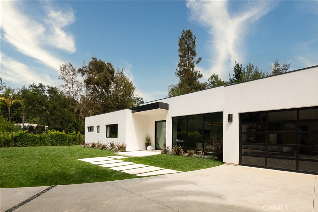 9924 Liebe Drive