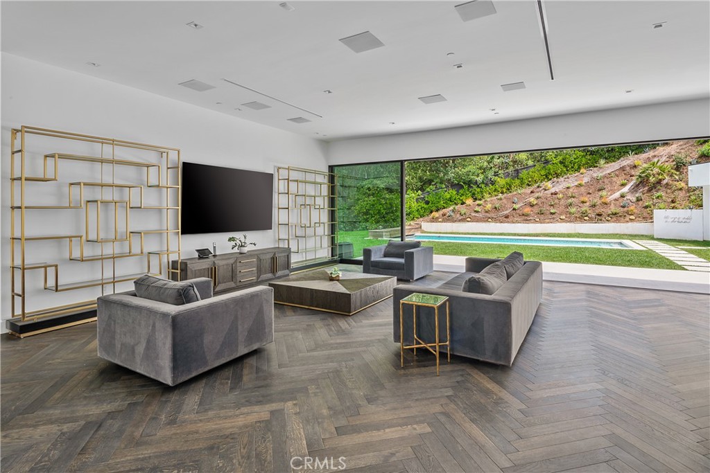 9924 Liebe Drive