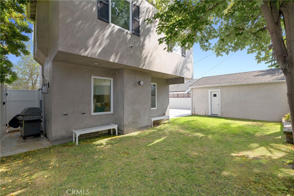 2209 Faymont Avenue