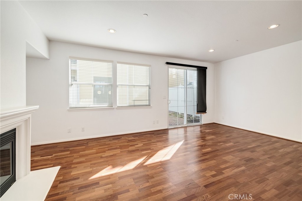 1800 S Pacific Coast Highway 59