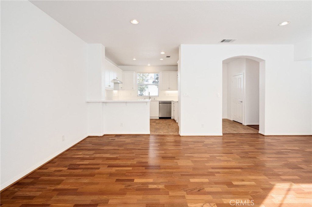 1800 S Pacific Coast Highway 59